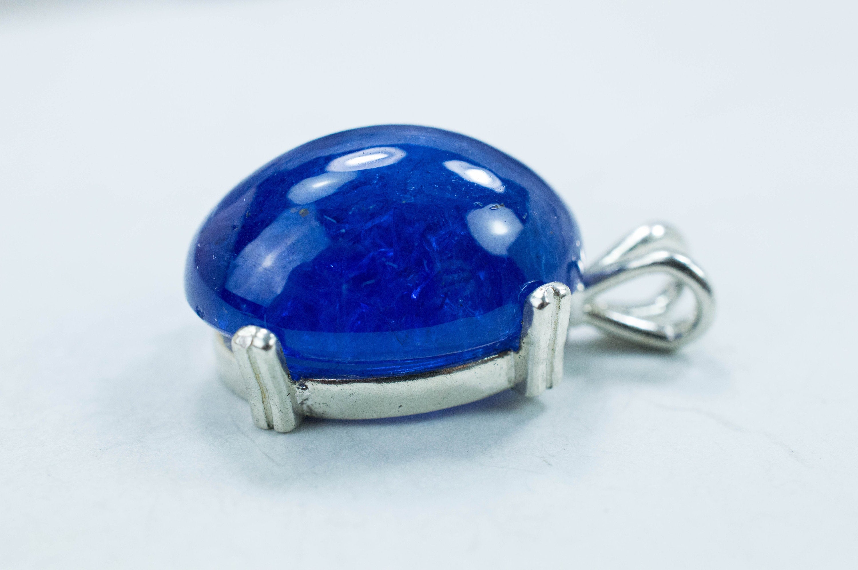 Tanzanite Pendant; Natural Tanzanian Tanzanite; 23.120cts - Mark Oliver Gems