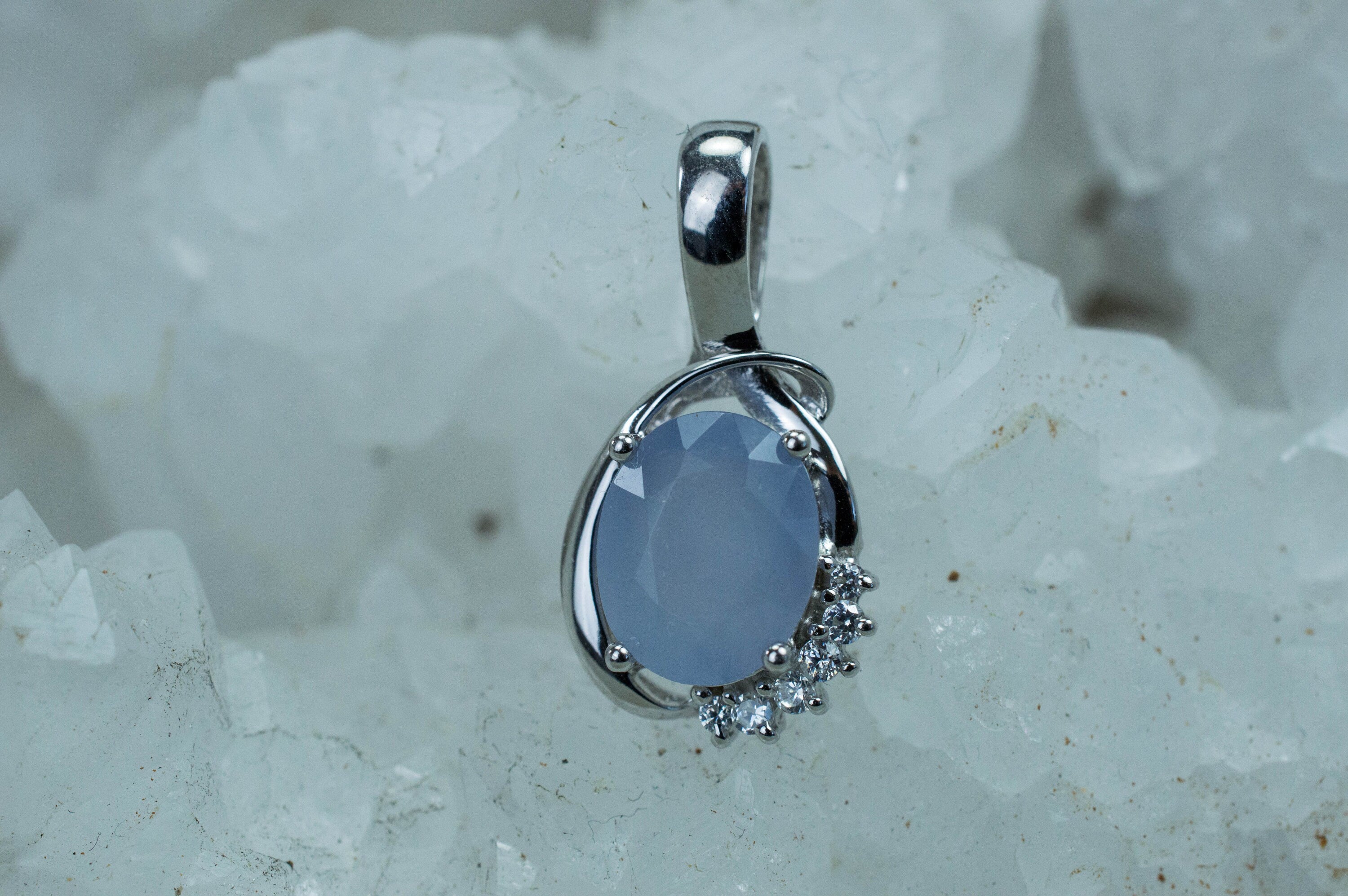 Blue Agate Pendant; Genuine Untreated Mexico Agate; 1.850cts - Mark Oliver Gems