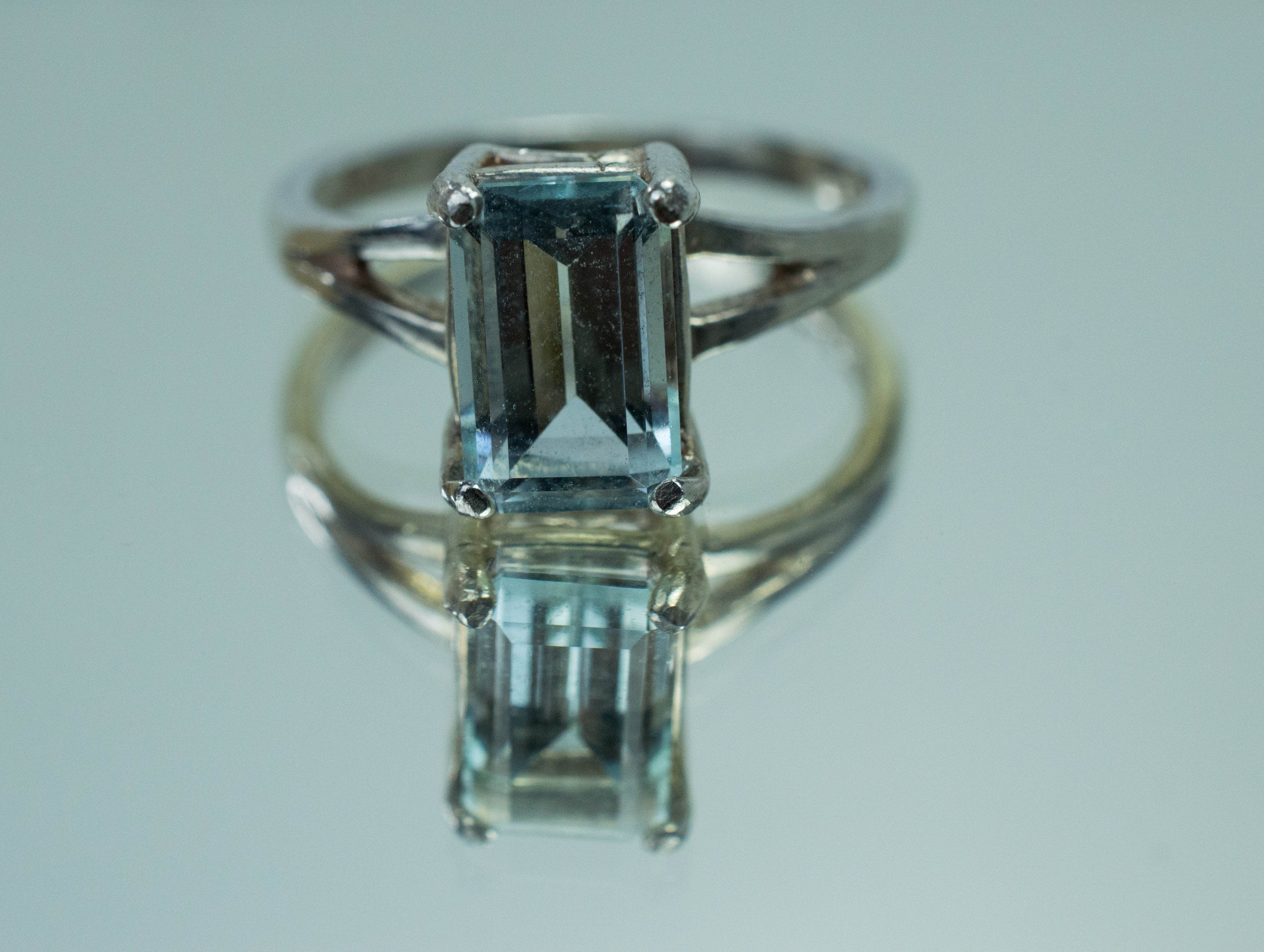 Aquamarine Ring, Genuine Untreated Brazilian Aquamarine; 1.790cts - Mark Oliver Gems